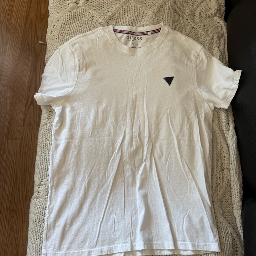 GUESS White Short-Sleeve Crewneck Tee with Black Triangle Logo